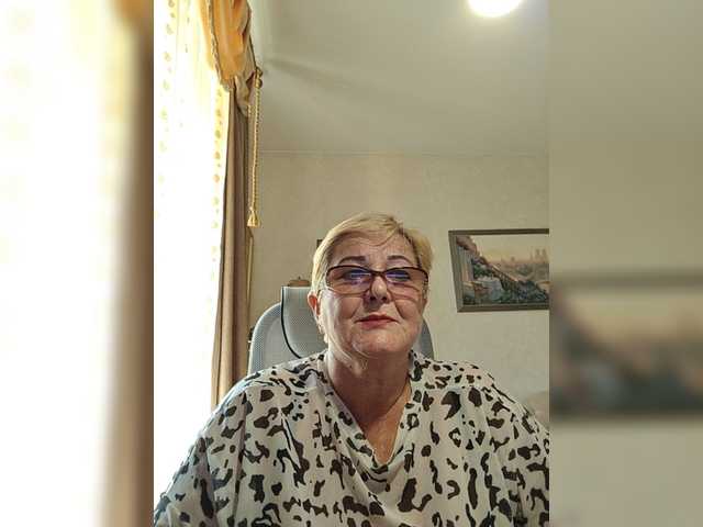 KarinkaSweet live webcam show