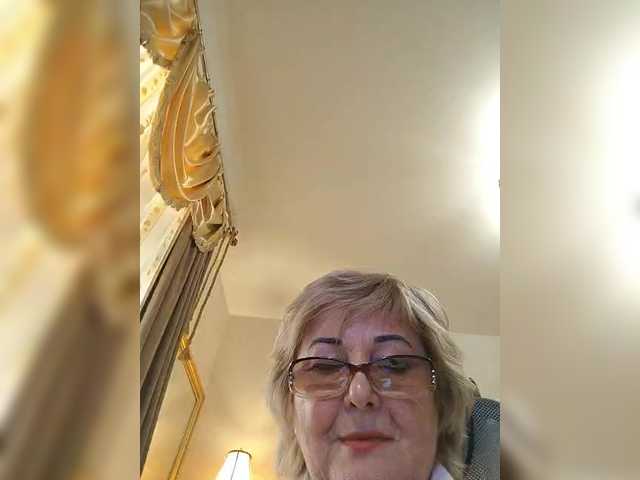 KarinkaSweet live cam