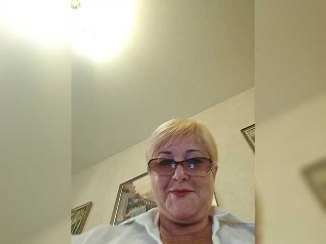 KarinkaSweet live cam on BongaCams