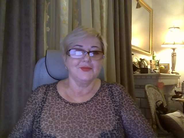 KarinkaSweet live cam on BongaCams