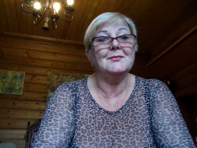 KarinkaSweet live cam on BongaCams