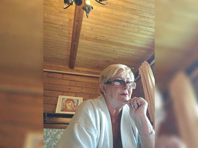 KarinkaSweet live webcam show