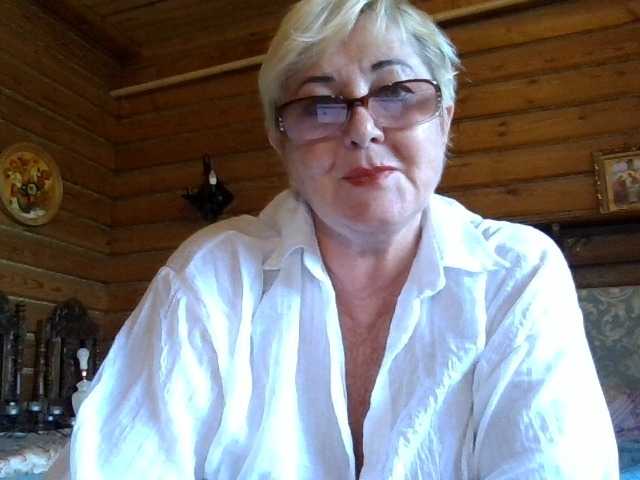 KarinkaSweet live cam on BongaCams