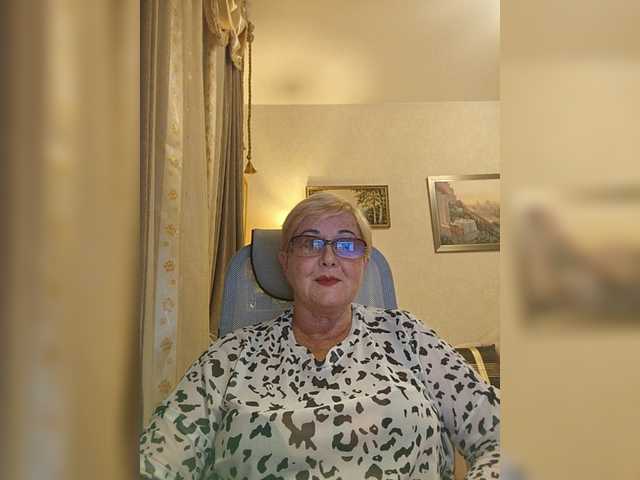 KarinkaSweet live webcam show