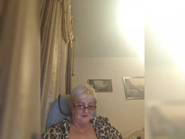 KarinkaSweet live webcam show