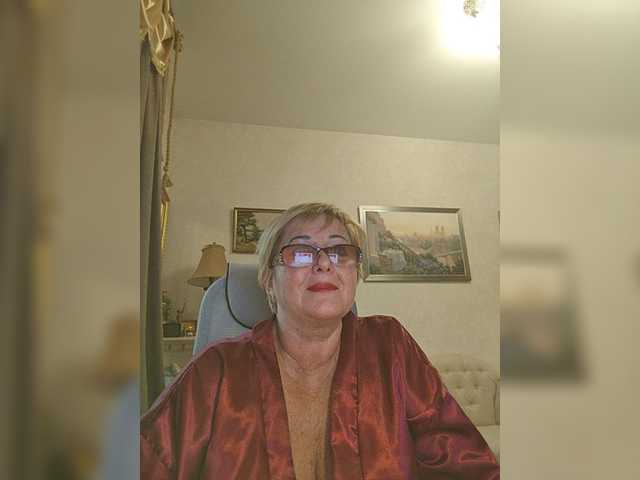 KarinkaSweet live cam on BongaCams