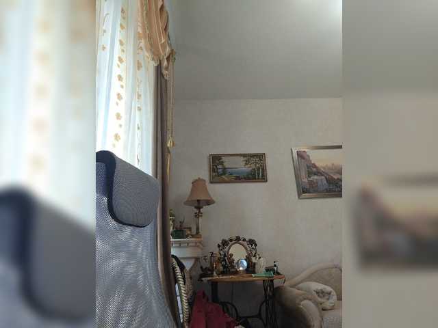 KarinkaSweet live cam on BongaCams