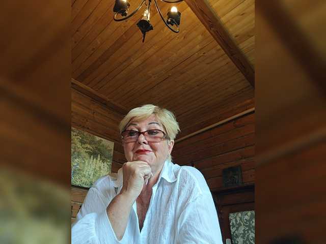 KarinkaSweet live cam on BongaCams