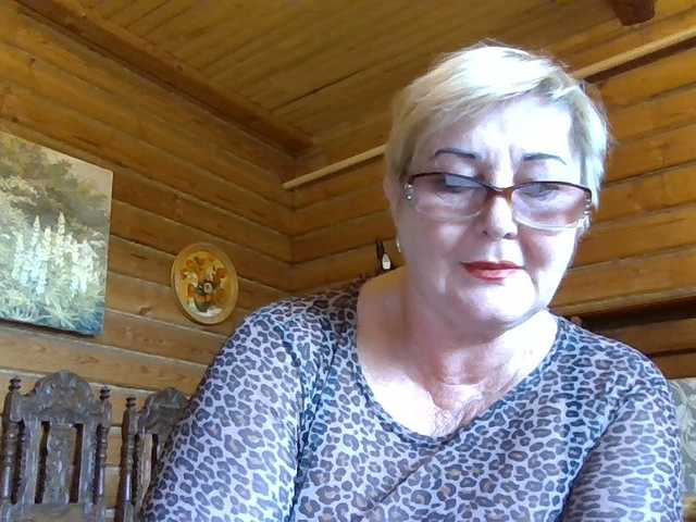KarinkaSweet live cam on BongaCams