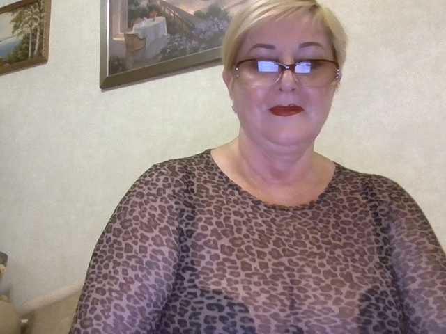 KarinkaSweet live cam preview