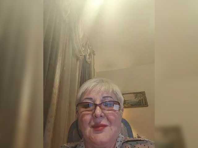 KarinkaSweet live cam on BongaCams