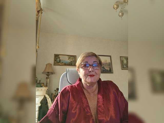 KarinkaSweet live cam on BongaCams