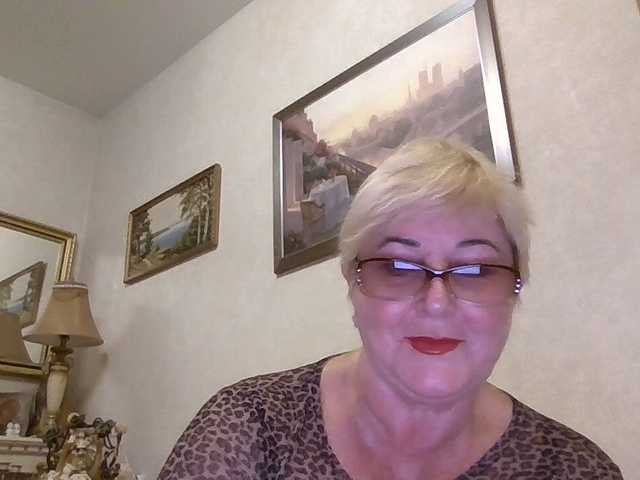 KarinkaSweet live cam on BongaCams