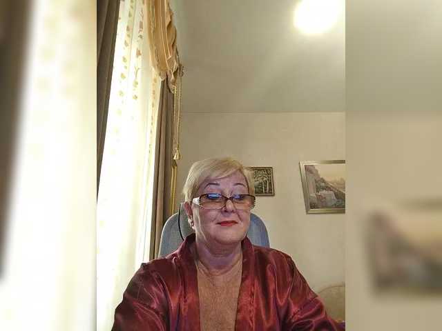 KarinkaSweet live cam on BongaCams