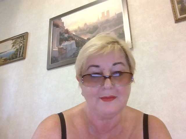 KarinkaSweet live cam on BongaCams