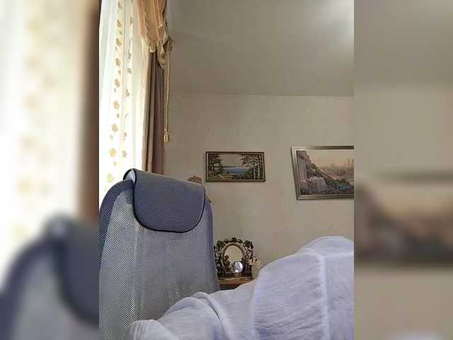 KarinkaSweet live cam on BongaCams