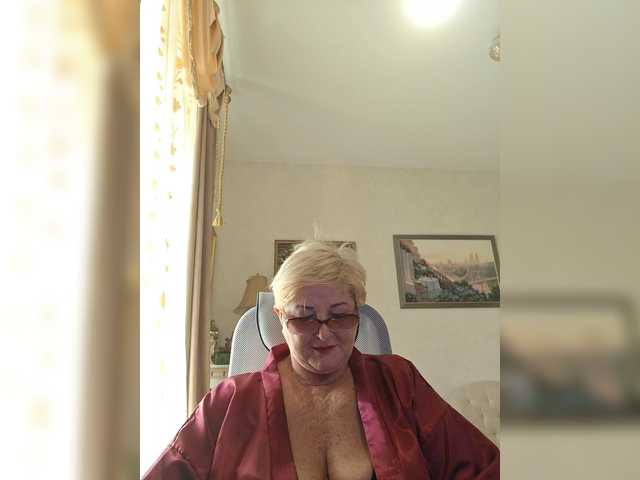 KarinkaSweet live webcam show