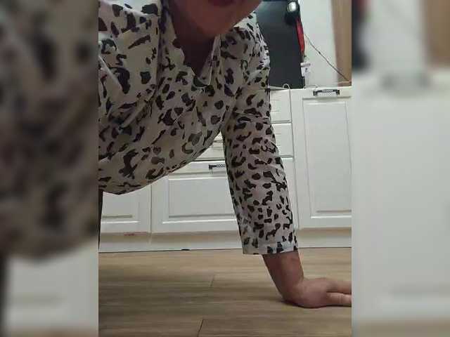 KarinkaSweet live webcam show