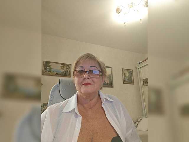 KarinkaSweet webcam