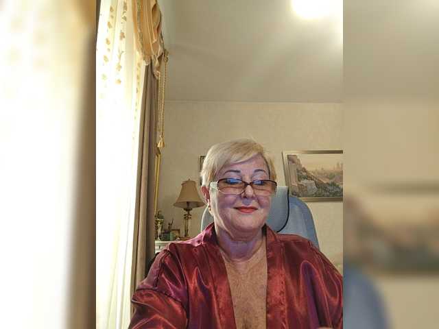 KarinkaSweet live cam on BongaCams