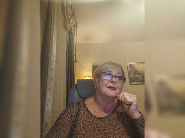 KarinkaSweet live cam on BongaCams