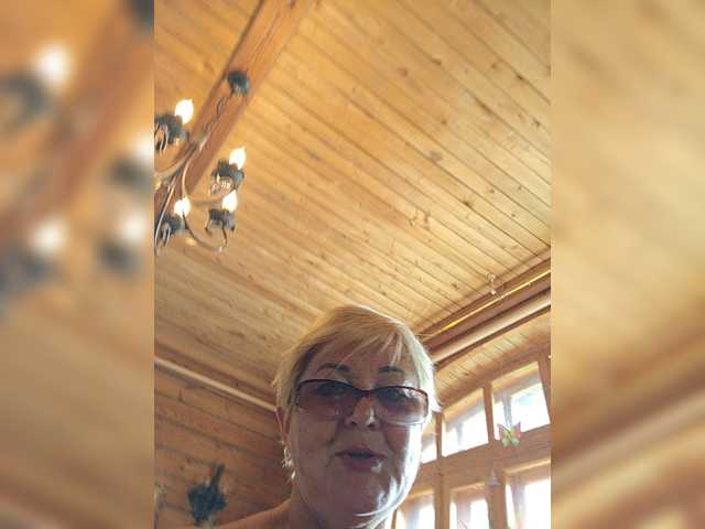 KarinkaSweet live webcam show