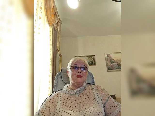 KarinkaSweet live cam on BongaCams