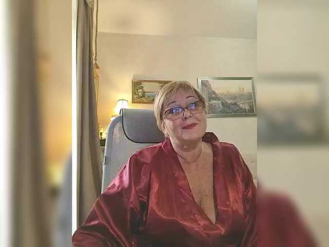 KarinkaSweet live cam on BongaCams