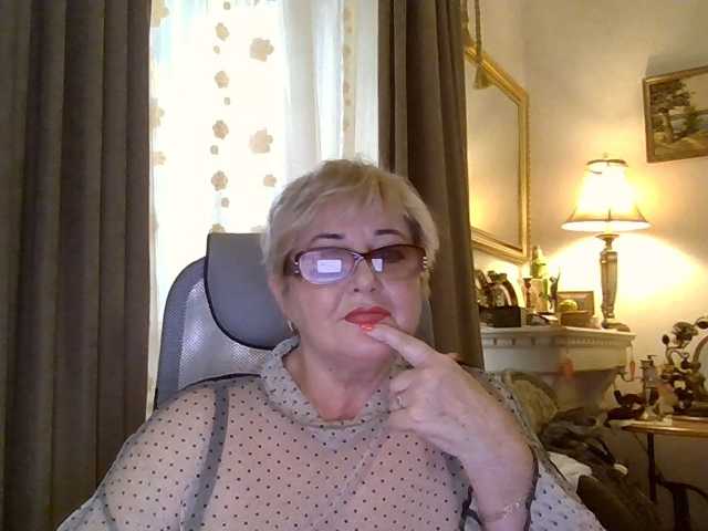 KarinkaSweet live cam preview