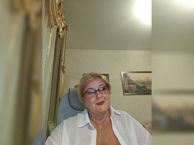 KarinkaSweet webcam
