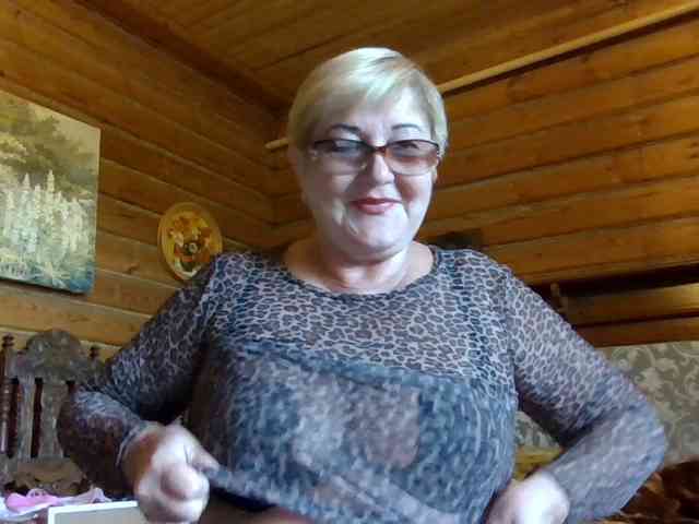 KarinkaSweet webcam