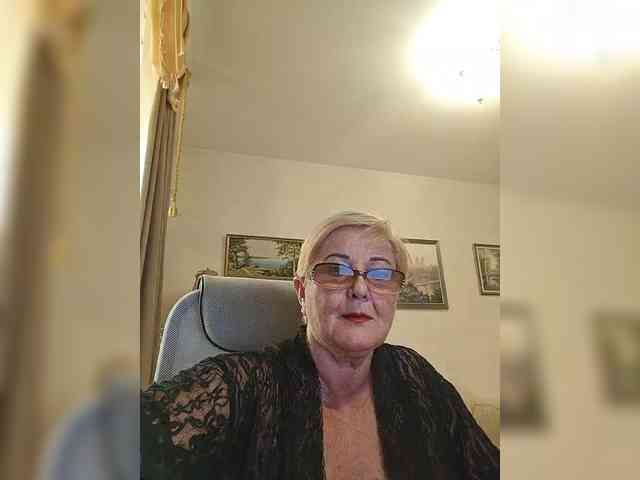 KarinkaSweet webcam
