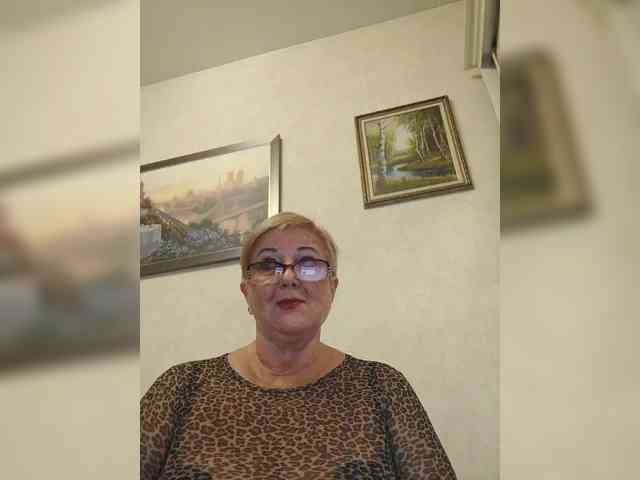 KarinkaSweet webcam