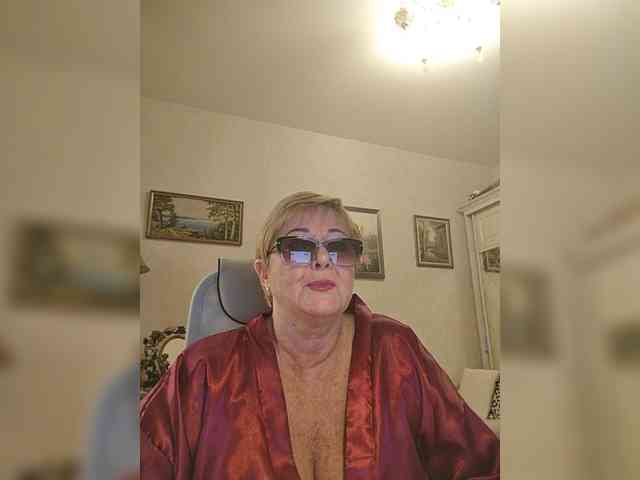 KarinkaSweet webcam