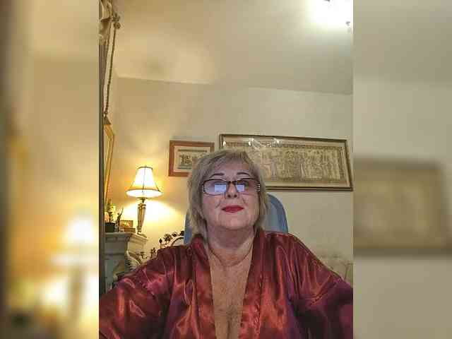 KarinkaSweet webcam