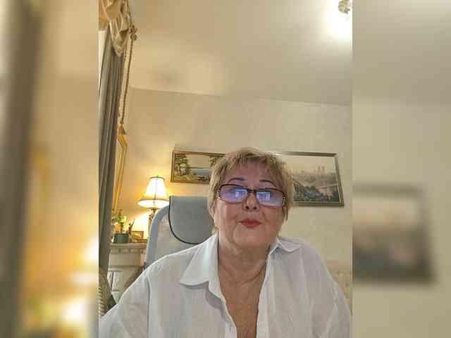 KarinkaSweet webcam