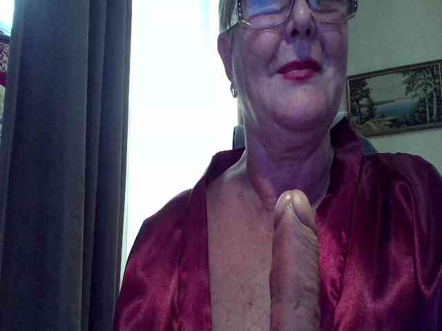 KarinkaSweet webcam