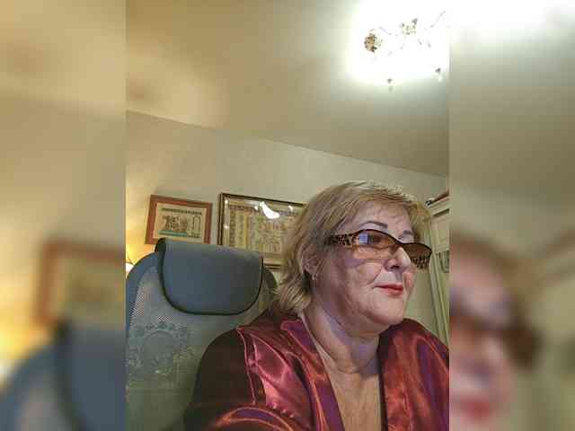 KarinkaSweet webcam