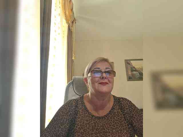 KarinkaSweet webcam