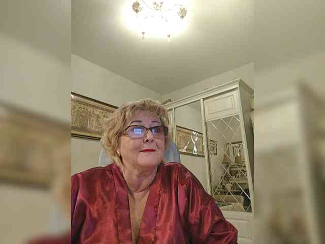 KarinkaSweet webcam