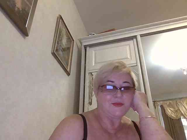 KarinkaSweet webcam