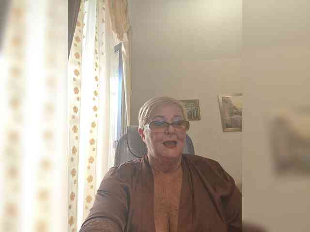 KarinkaSweet webcam