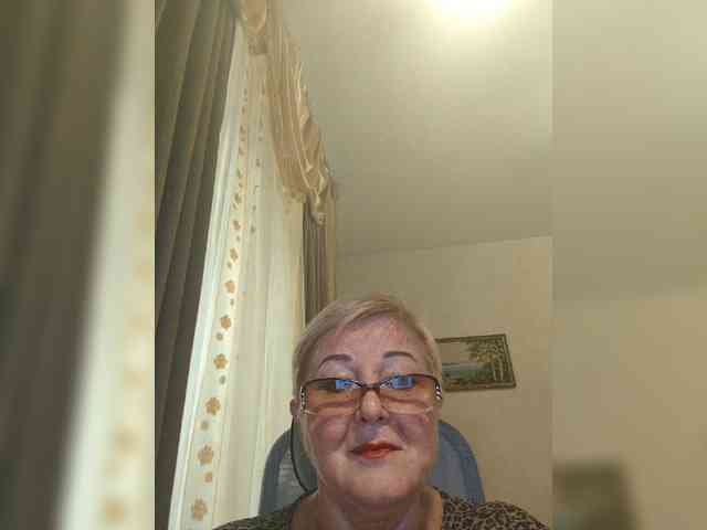 KarinkaSweet webcam