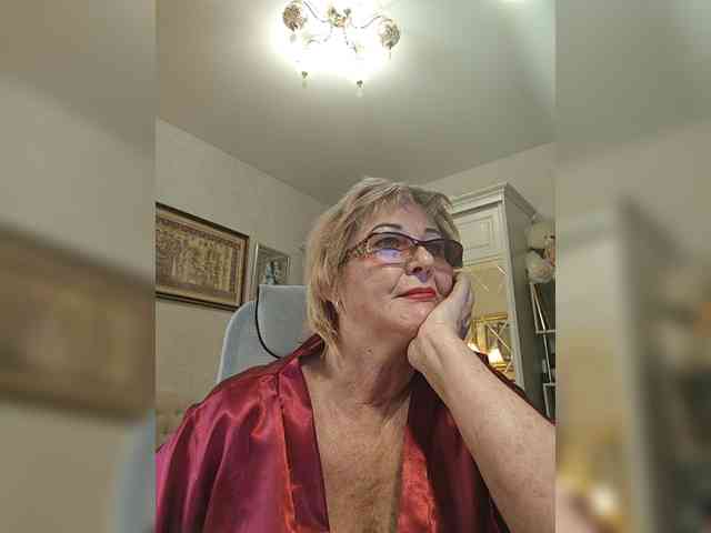 KarinkaSweet webcam