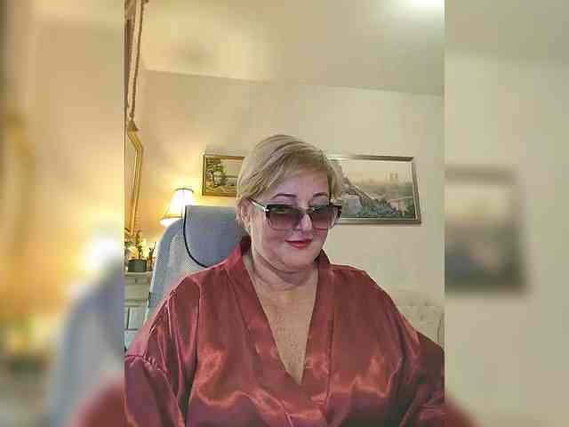 KarinkaSweet webcam