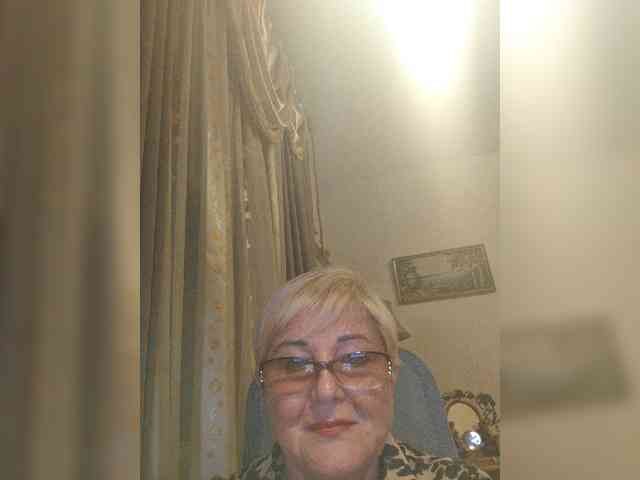 KarinkaSweet webcam