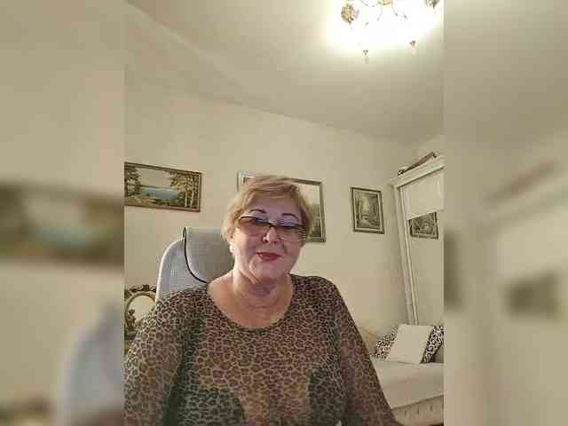 KarinkaSweet webcam