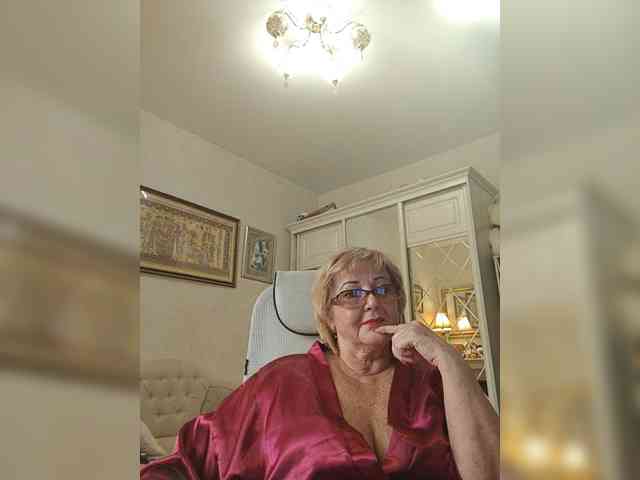 KarinkaSweet webcam