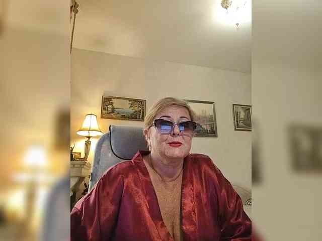 KarinkaSweet webcam