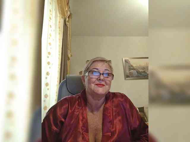 KarinkaSweet webcam